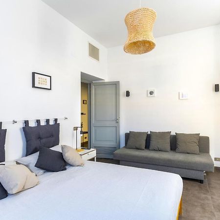 Hostly - Nicole Apartment Volturno- Full Rome Center Exterior photo
