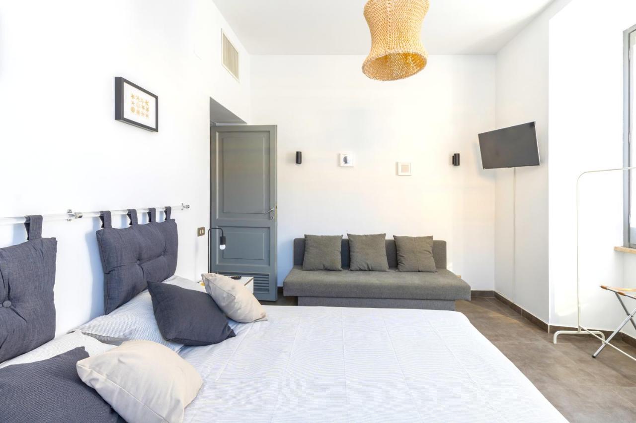 Hostly - Nicole Apartment Volturno- Full Rome Center Exterior photo